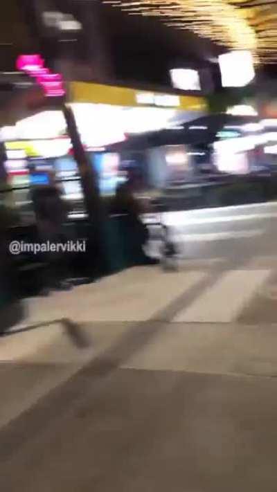 2 Eshays follow MMA fighter up a street - Headkick and Punches KO