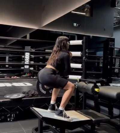 Xochitl Gomez working out 💪