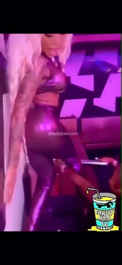 Jania coochie 🥰🥰🥰😍😍😍