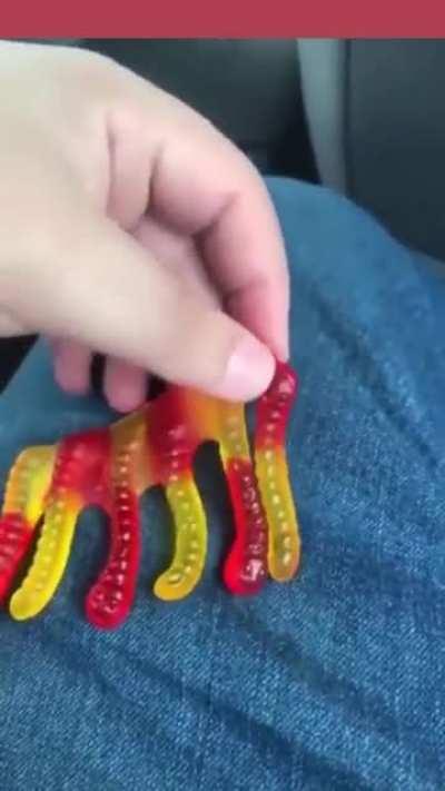 Gummy worms!!!11!