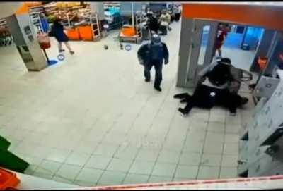 Psycho-shopper beats shop assistant who innocently moved his bike outside the store