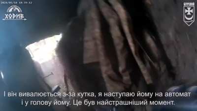 Ukranian solder kills 2 Russian soldiers in trenches