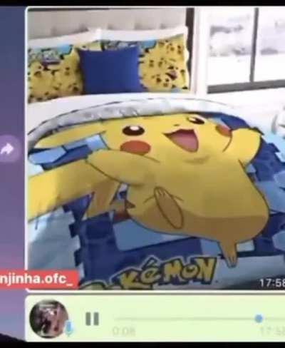 A cama ja ta arrumada...