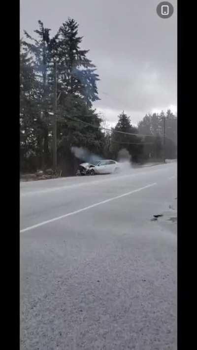 Someone I know caught this on camera when trying to go discgolfing