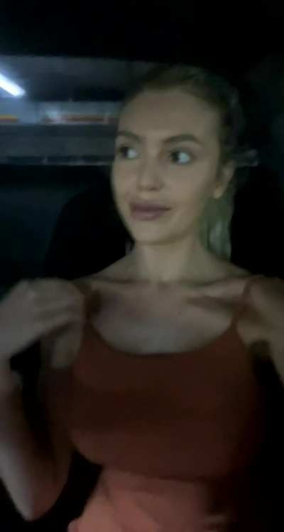 Felt cute, decided to show off my tits