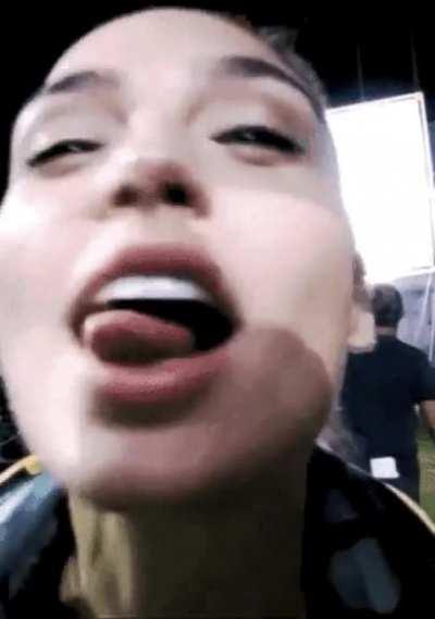 Imagine Gal Gadot doing this to your cock