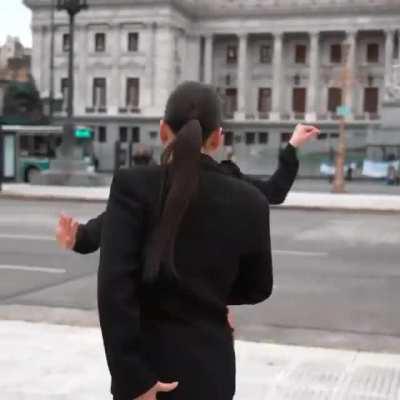 Actual presidential candidate puts on a show in front of the capital @cinthia_fernandez_