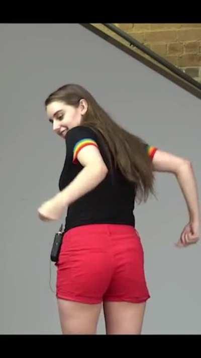 lufu showing the goods