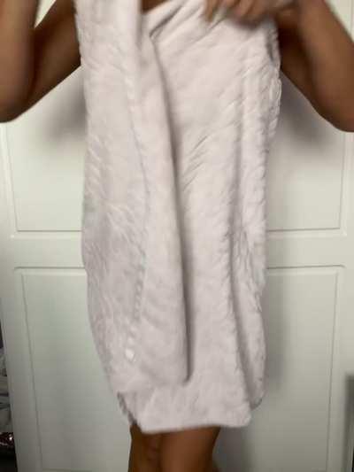 Only hit the arrow if you’d fuck me Raw