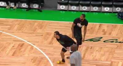 [Highlight] Joe Mazzulla is shown to be playing bully ball pre-game