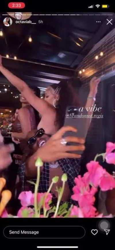 Almost got La la throwing ass smfh and look stuck that tongue out like a freak hoe 🤤😩