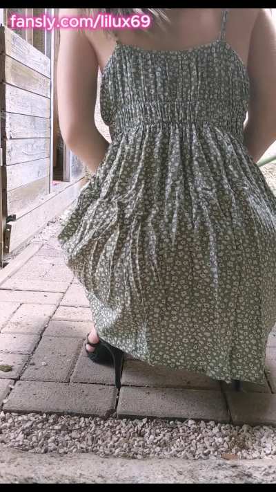 Pissing in public is such a thrill