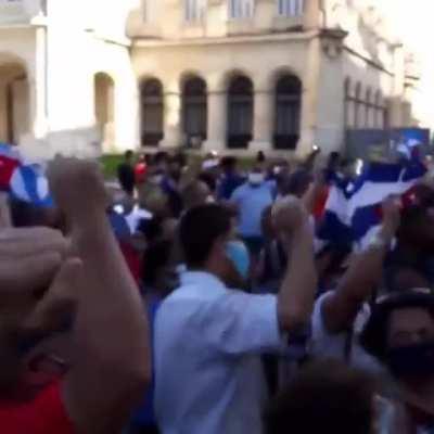 Cuban Comrades flooding the streets chanting “THIS IS FIDEL’S STREET” to combat the opportunists.