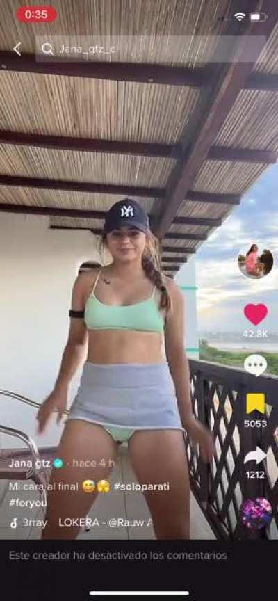 Ahhhh🥵 esta bien buena