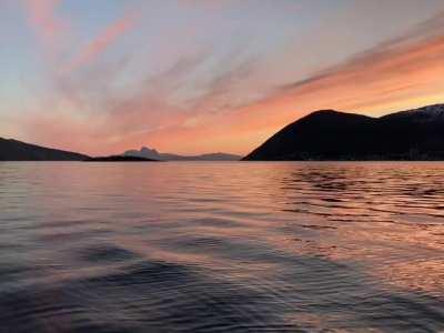 New day, new waves, new cinemagraph