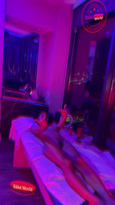 bloopers n bake world massages