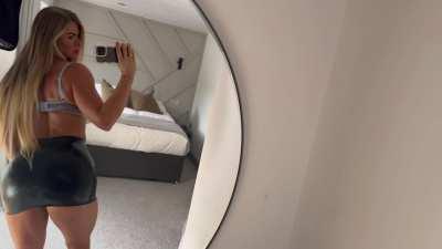 Do you like my back muscle here?