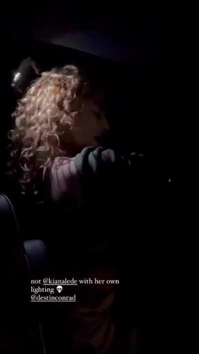 kiana and her lighting