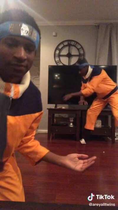 This is very powerful ninjitsu