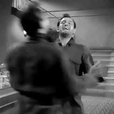 Quebrou a 4⁰ parede