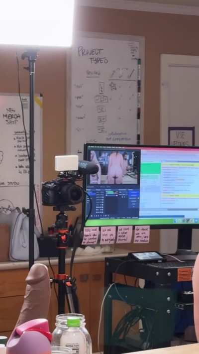 Naked cooking stream BTS