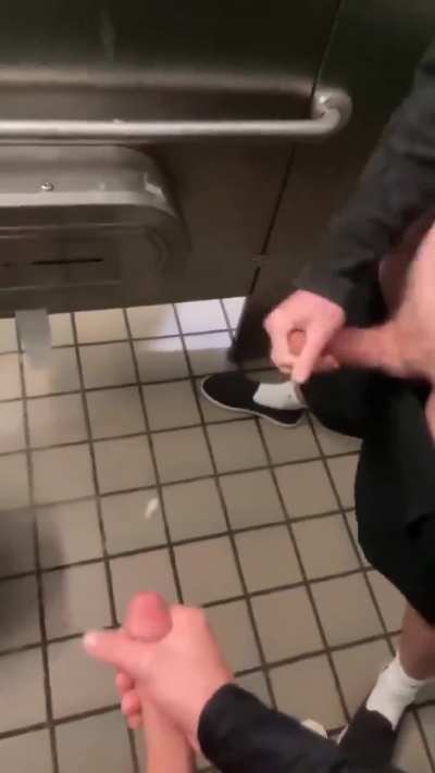 Buddies with big loads (Not OC)