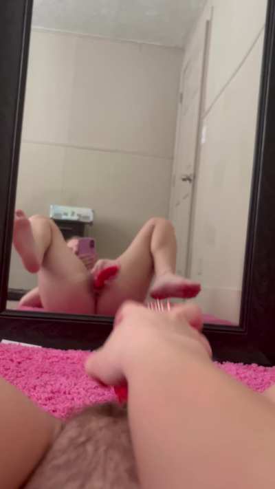 Sometimes I like to watch myself play in the mirror 🤪