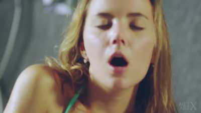 Mango A getting horny after a swim in the pool