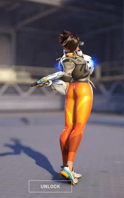 Tracer's cute butt (In-game capture)