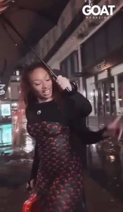 Megan and her thick ass in Paris