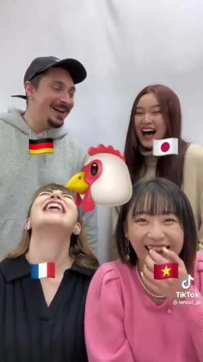 Animal sounds in different languages 🐶🐔