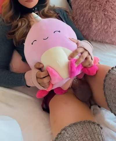 Should i cum in my friend?