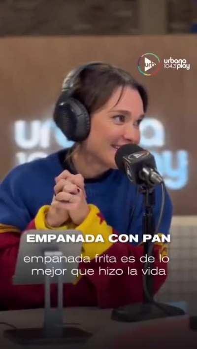 Empanada con pan 🤝 Torta de tamal