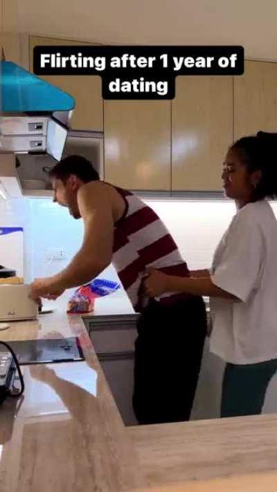 RR girlfriend go wild