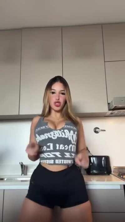 Do you think that i know how to move?