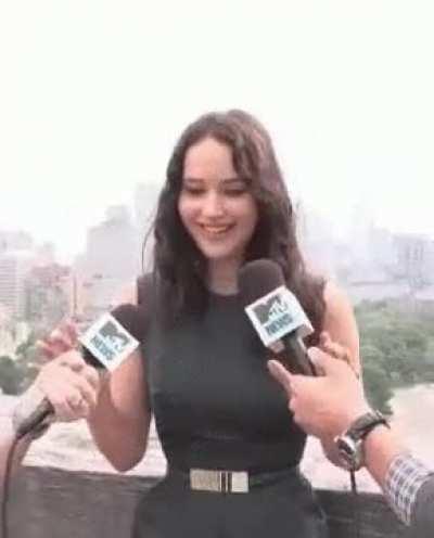 Jennifer Lawrence shows us what she wants…