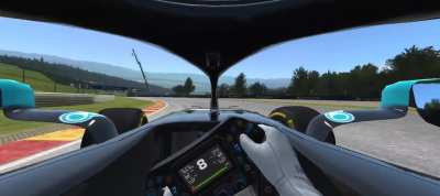 1:34.290 on spa Francorchamps. Lewis Hamilton would be proud