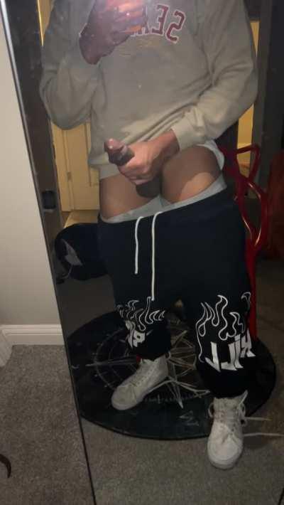 I always get horny after leg day