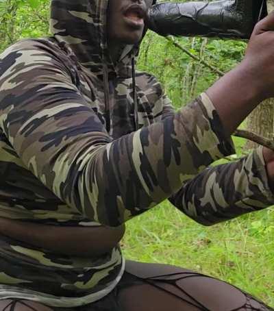 Camo slut, cumming through 😜