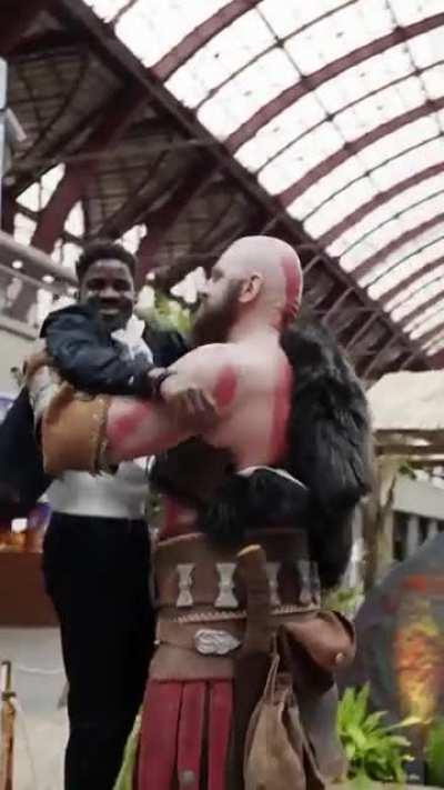 Absolute God of War Cosplayer