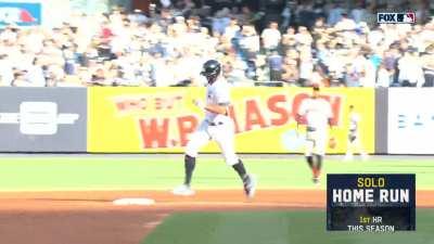 [Highlight] Stanton launches a PorchJob for his first homer of the year