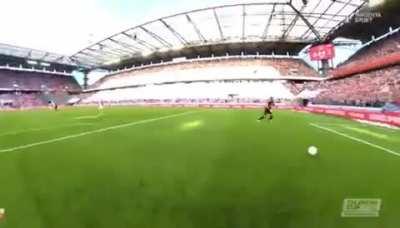 Olivier Giroud's goal in the friendly match against Cologne from the action camera