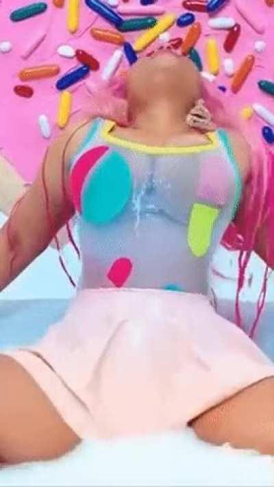 Anyone down to feed Nicki and get bi for me?