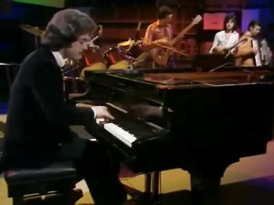 Billy  Joel  -  Piano  Man  (Live on The Old Grey Whistle Test - May 16, 1975)