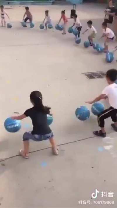 TINy humaNs fORCED tO crAnk ouT pOwEr In a PrISoN caMP