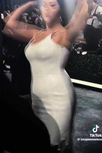 Selena at the SAG awards