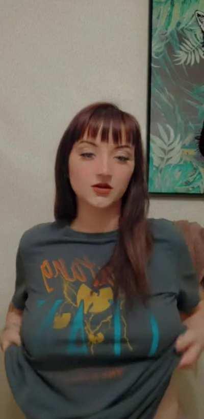 Titty drop for my future sub!!! ❤️❤️❤️