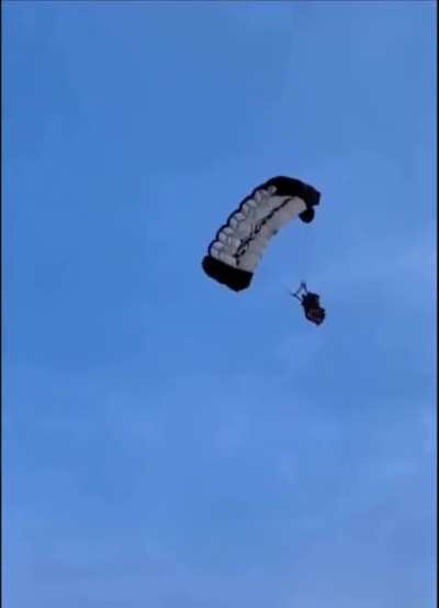 Guy pulls off an impossible skydiving move "(source link in description)"