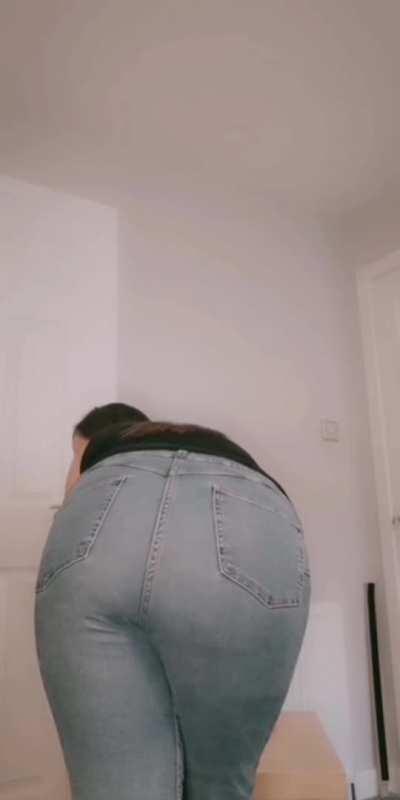 How does my ass look at this angle? ðð¨ð