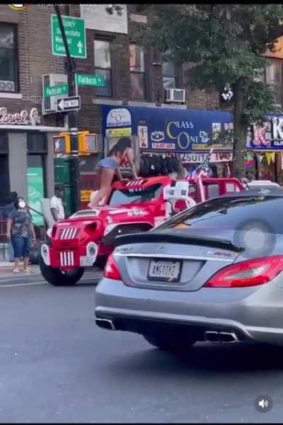 I need the New York natives to explain this ... ALL OF IT